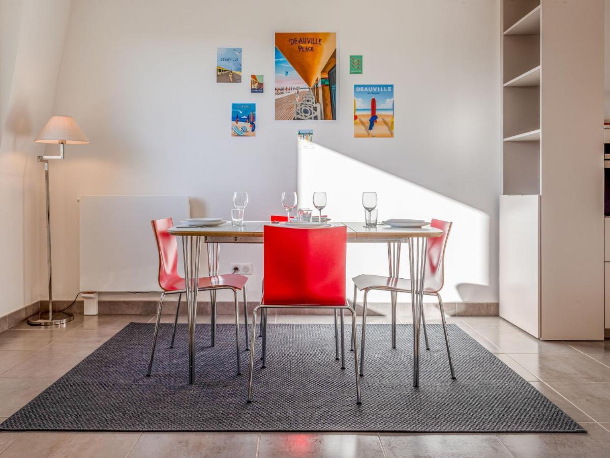 Apartment Les Arts-2 By Interhome Deauville Exterior photo